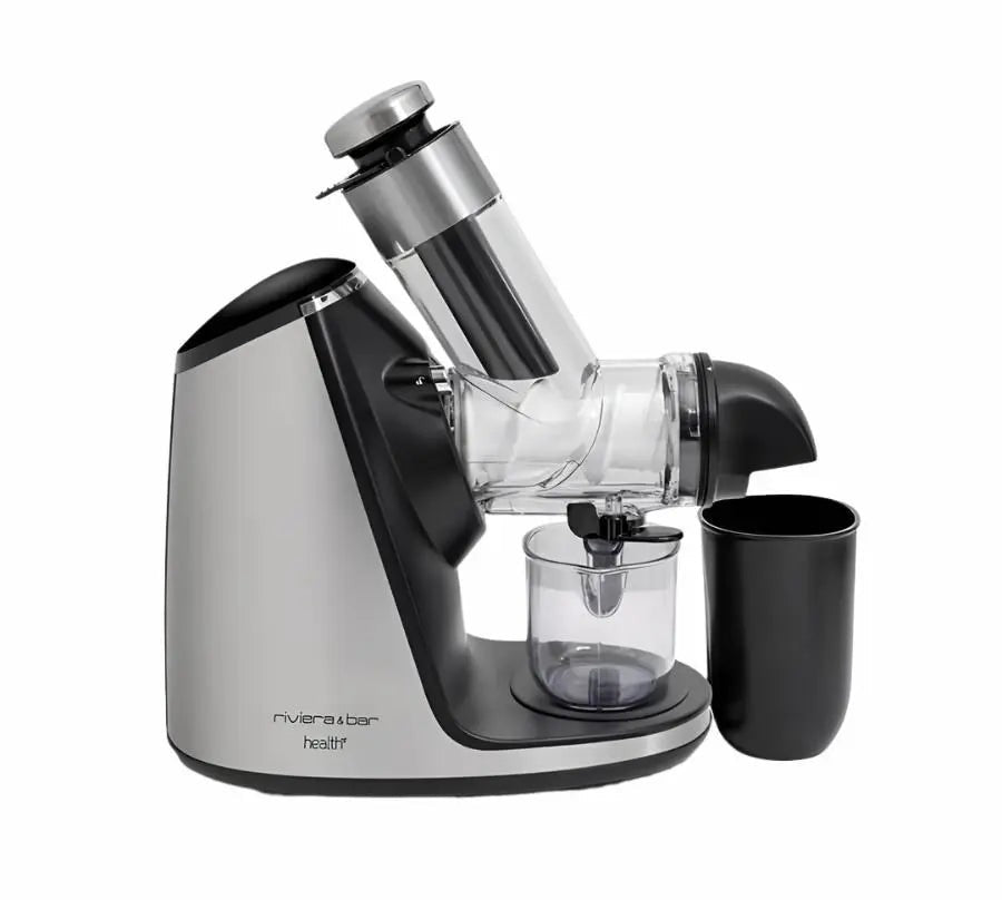 Zilveren en zwarte sapcentrifuge.