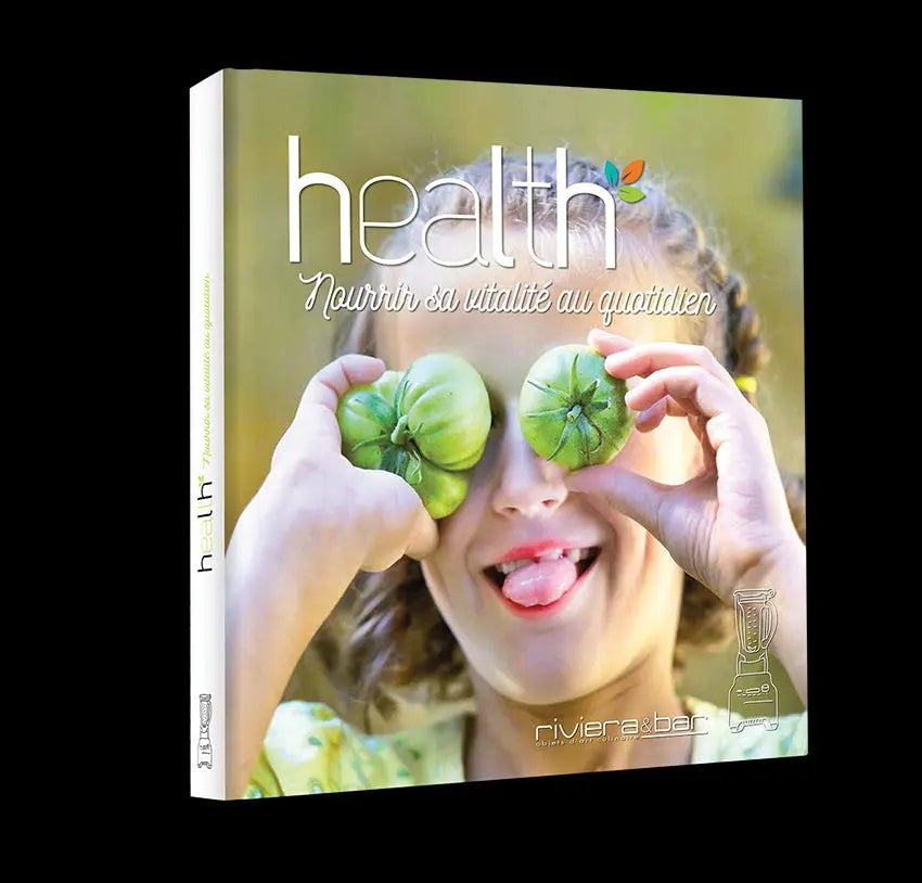 Hier is een beschrijvend bijschrift voor de afbeelding:
  
  Omslag van een kookboek met een meisje dat groene tomaten voor haar ogen houdt.