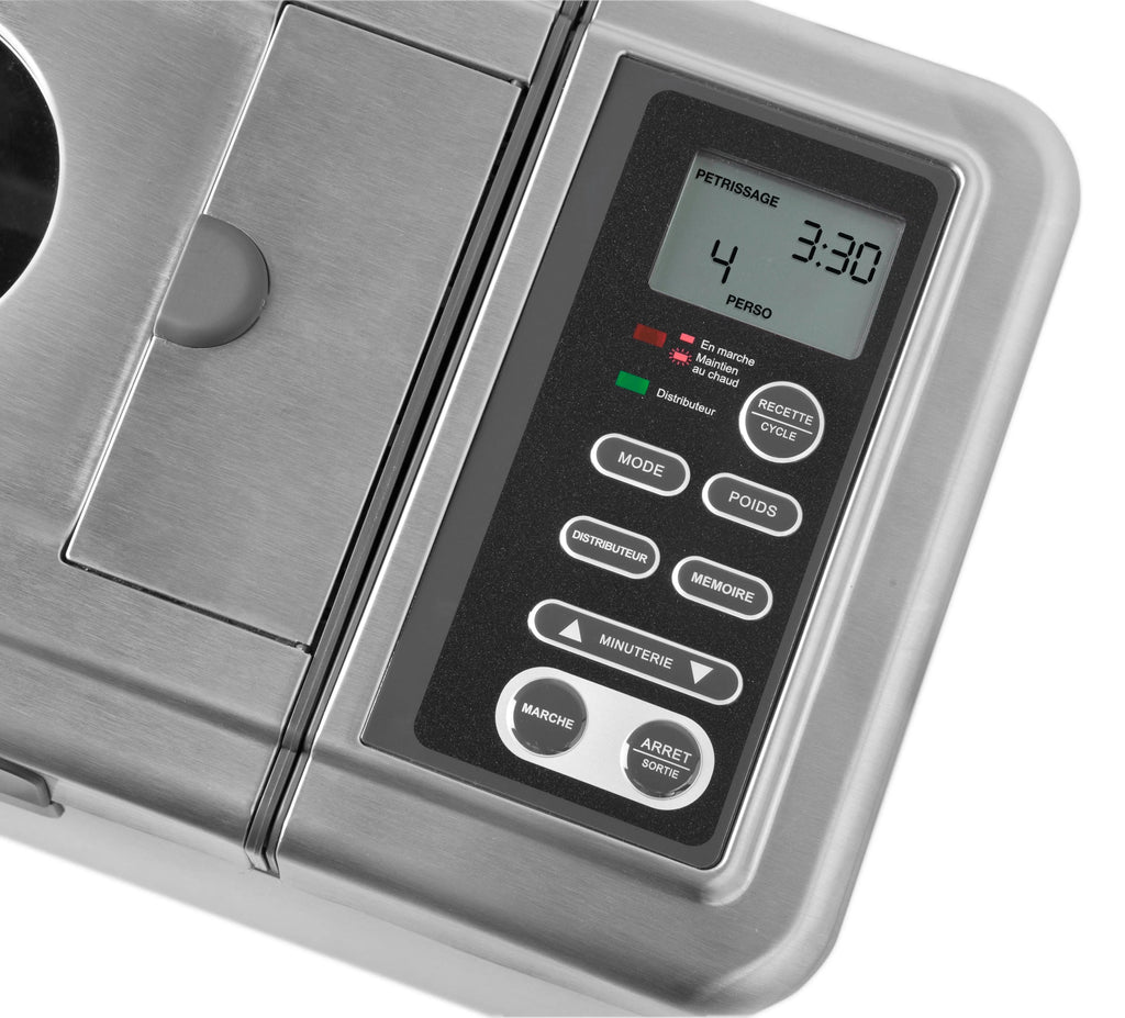 Roestvrijstalen broodbakmachine met bedieningsscherm.