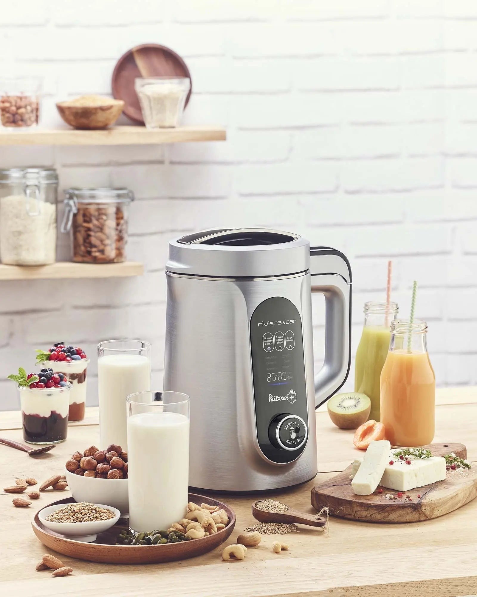 Roestvrijstalen machine voor plantaardige dranken, dranken, noten, fruit, desserts.